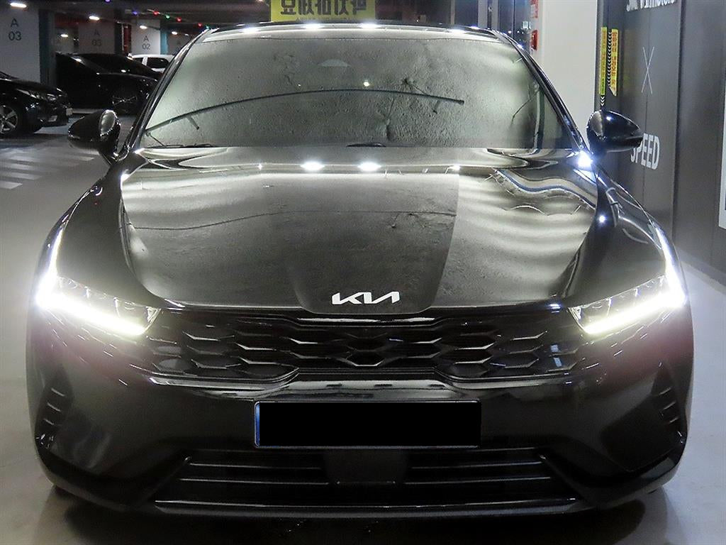 Kia K5 — photo 02