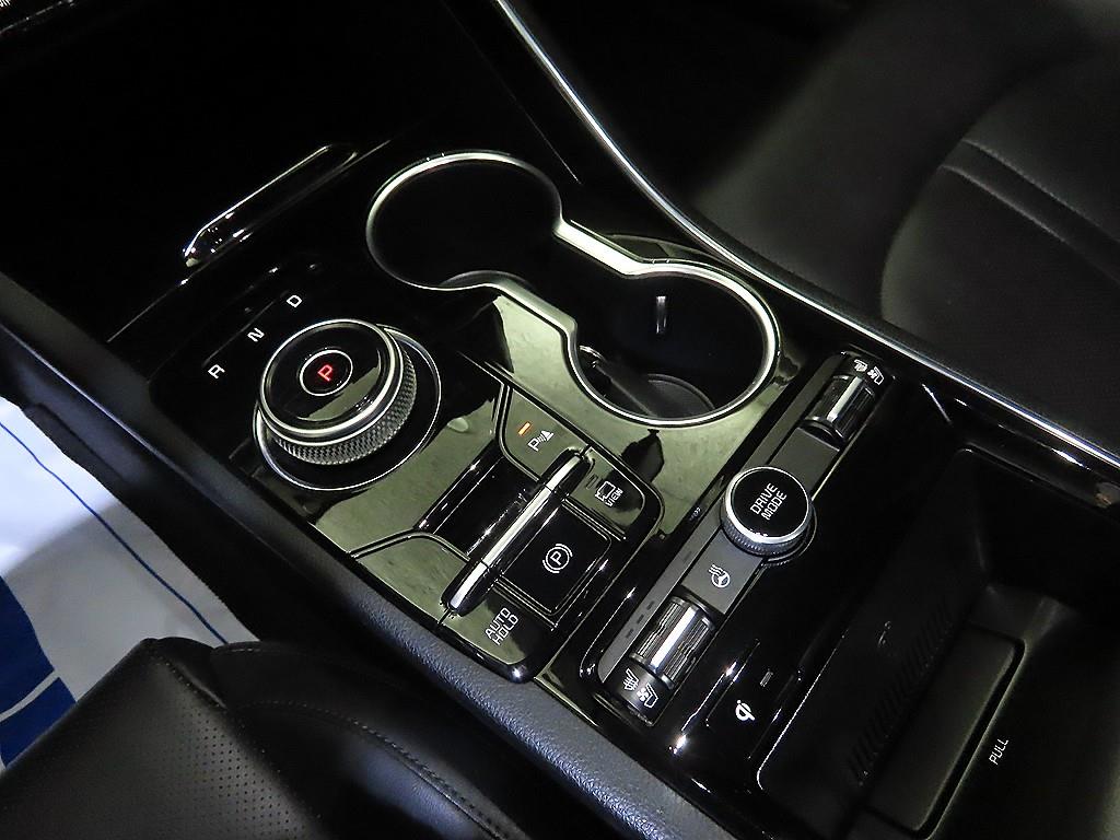 Kia K5 — photo 12