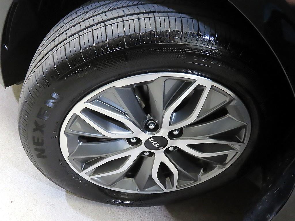 Kia K5 — photo 20