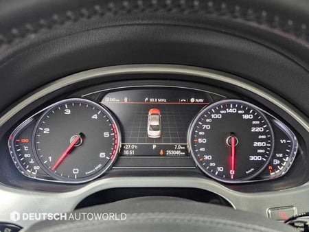 Audi A8 — photo 08