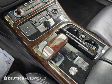 Audi A8 — photo 09
