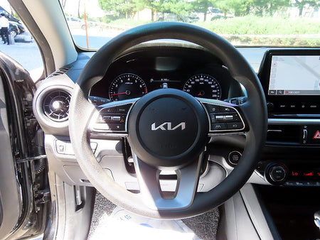 Kia K3 — photo 08
