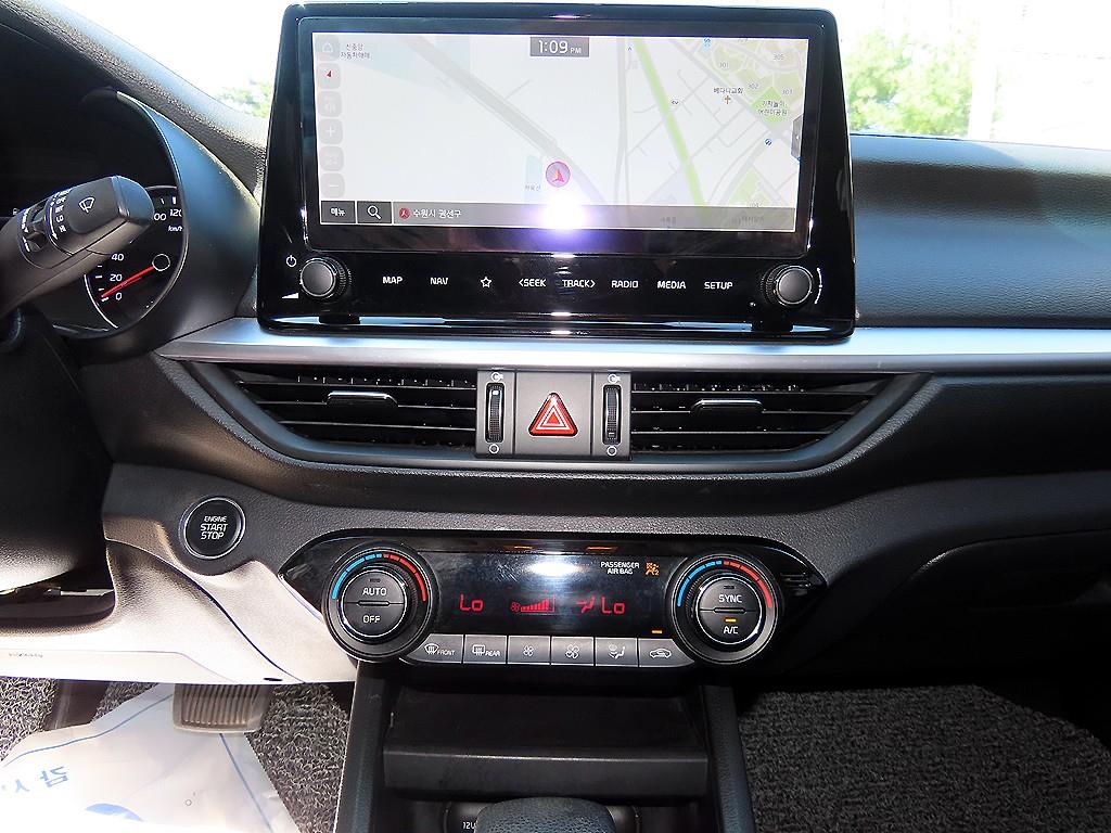 Kia K3 — photo 13