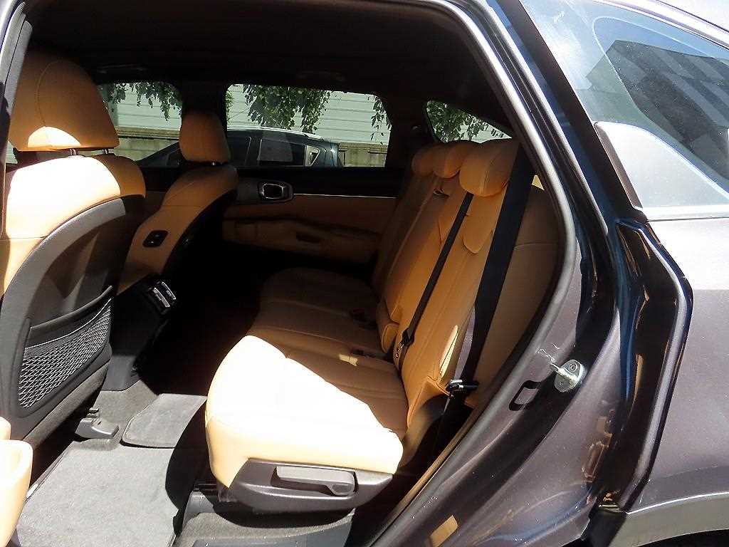 Kia Sorento — photo 06