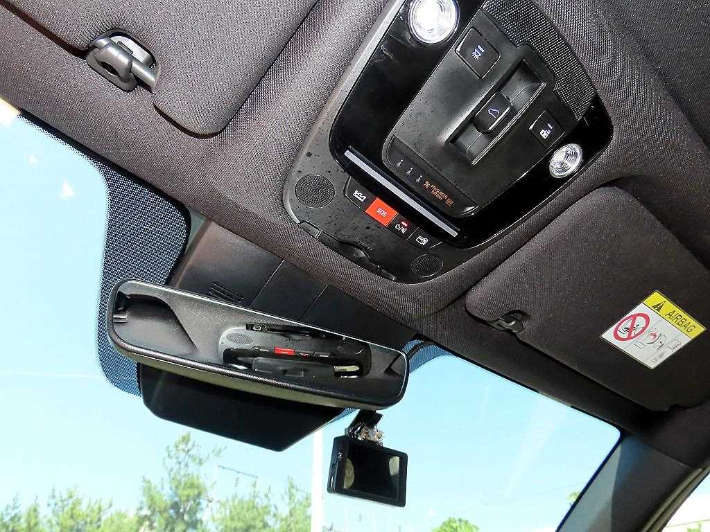 Kia Sorento — photo 14
