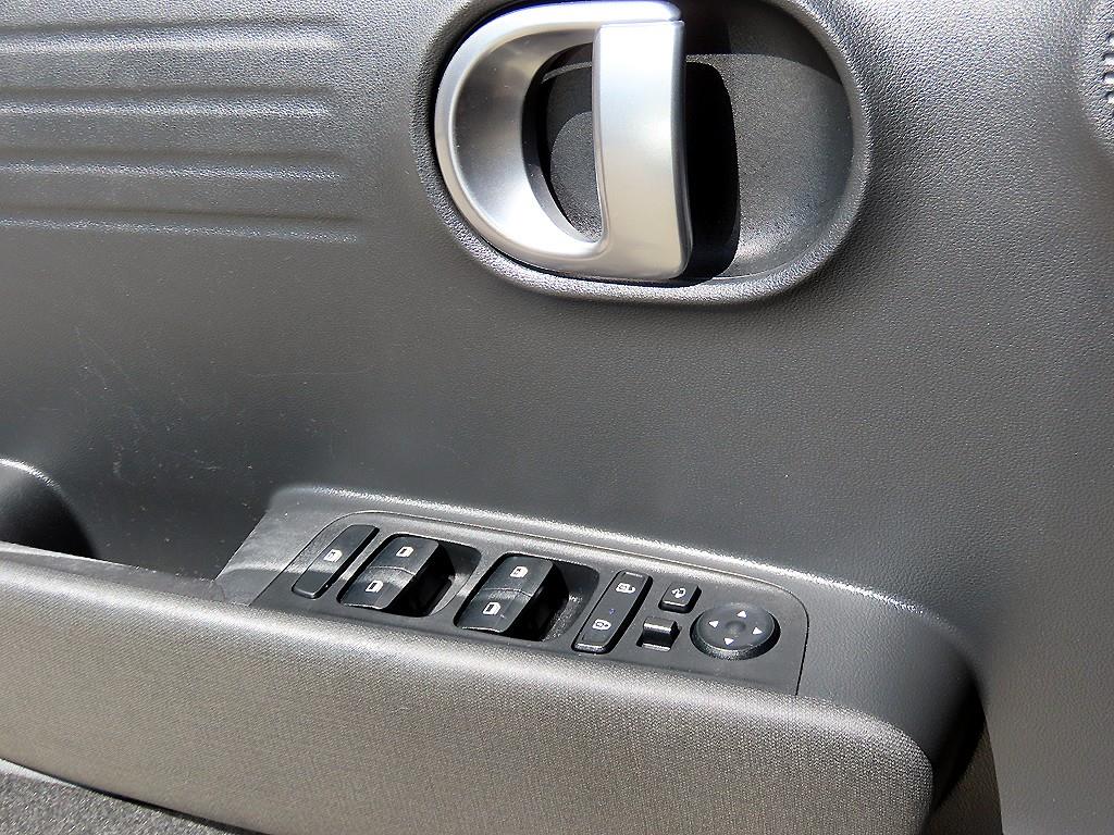 Hyundai Casper — photo 11