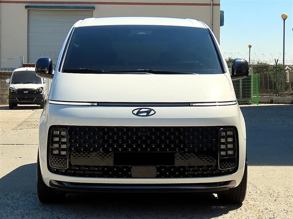 Hyundai Staria — photo 01
