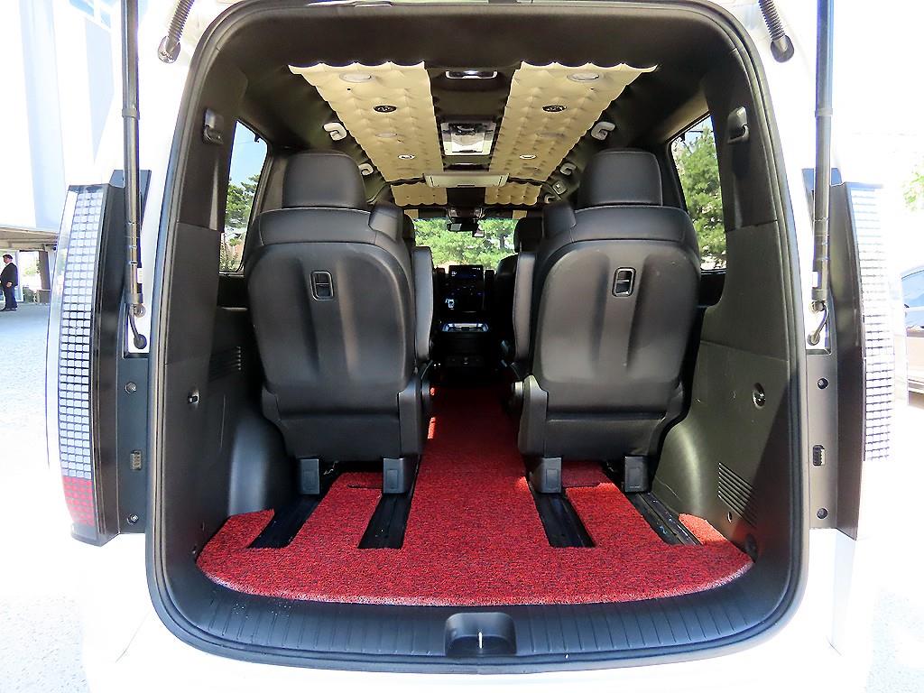 Hyundai Staria — photo 16