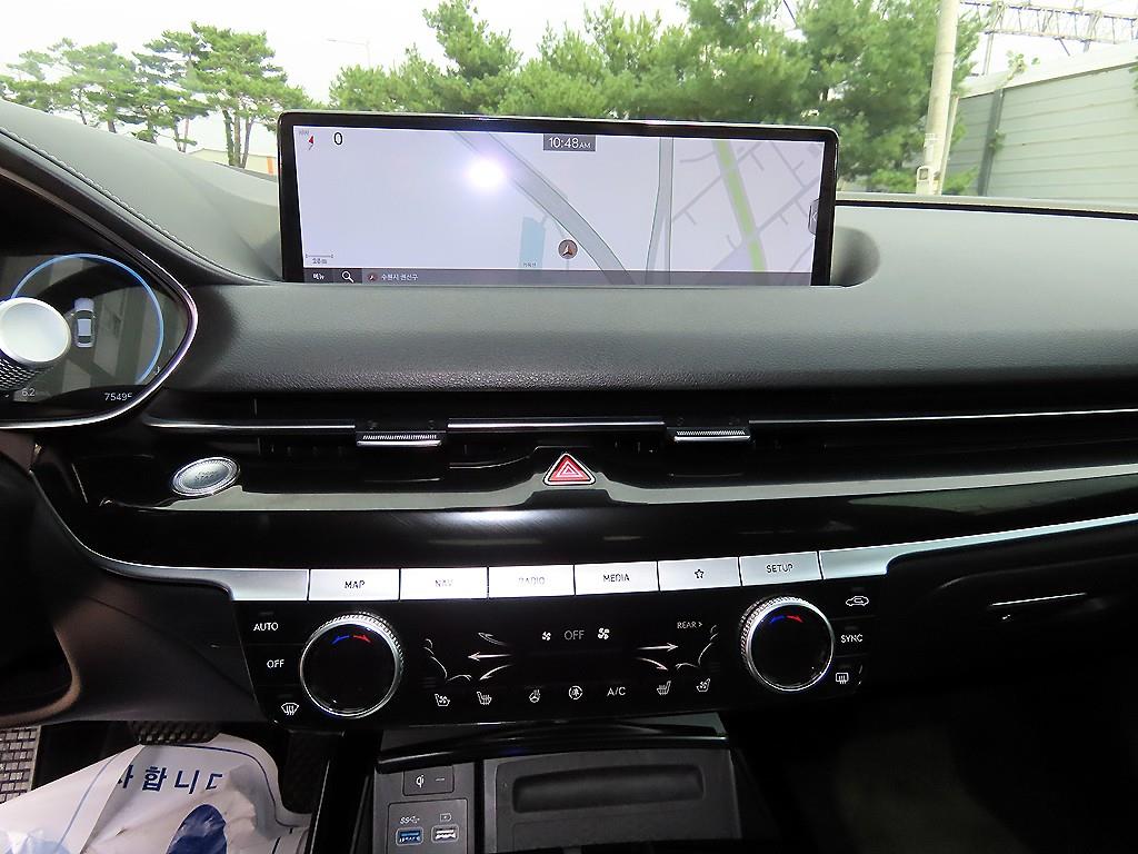 Genesis G80 — photo 14