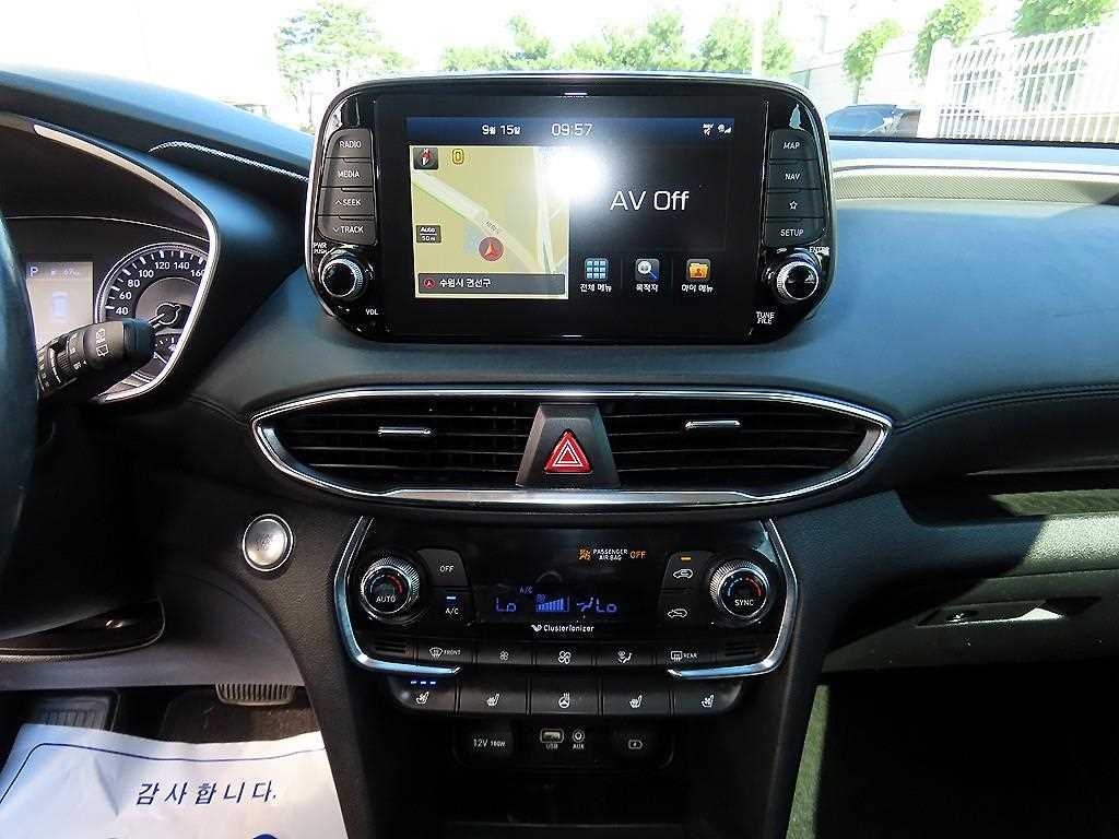 Hyundai Santafe — photo 12