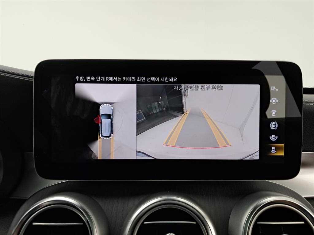 Mercedes-Benz GLC-Class — photo 10