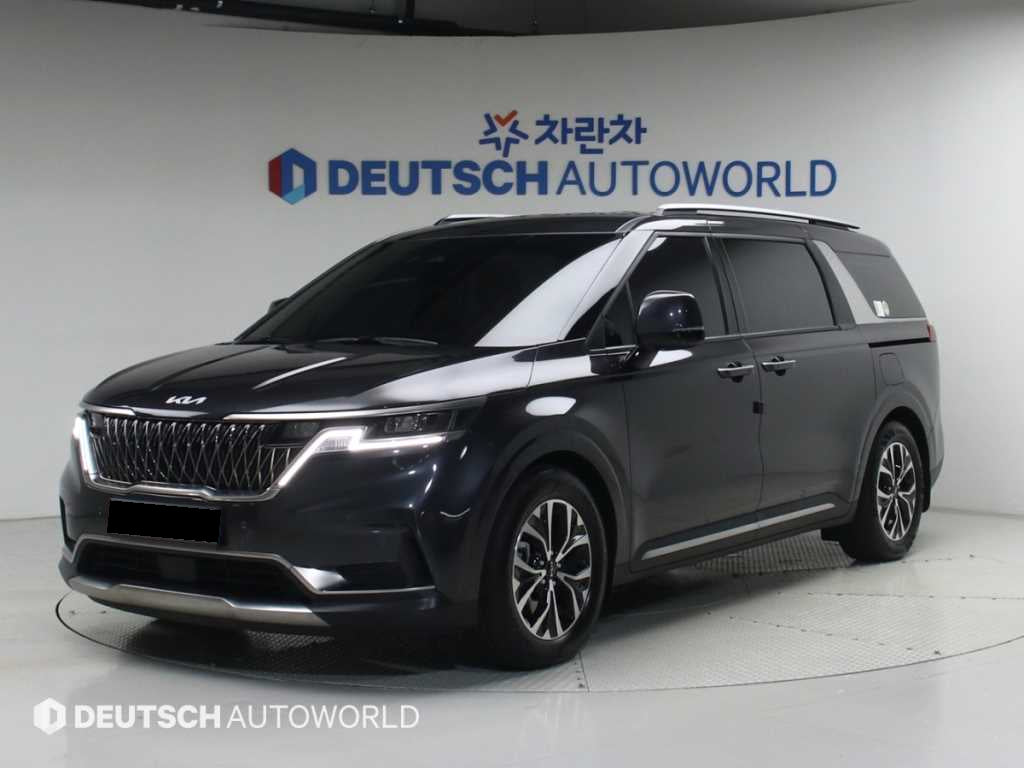 Kia Carnival — photo 01