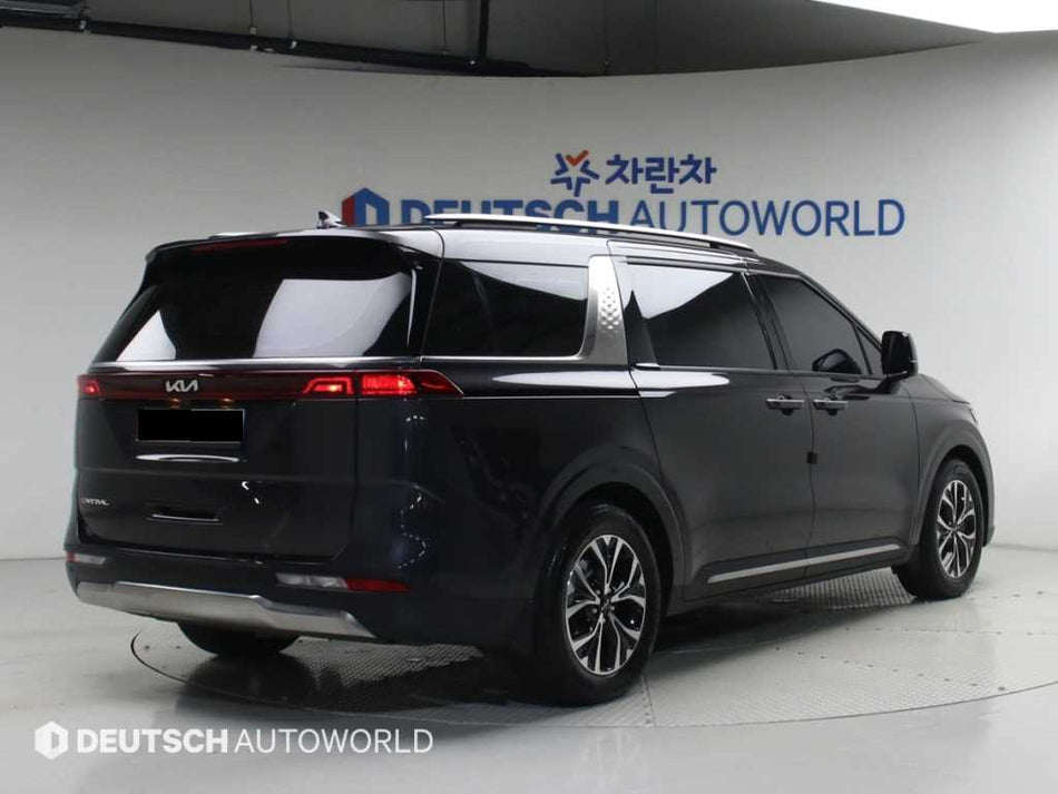 Kia Carnival — photo 02
