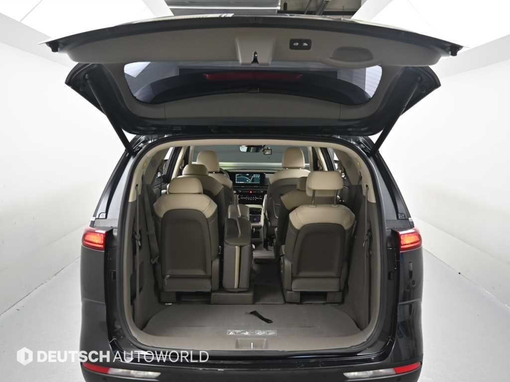 Kia Carnival — photo 19