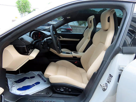 Porsche Taycan — photo 05