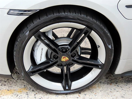 Porsche Taycan — photo 20