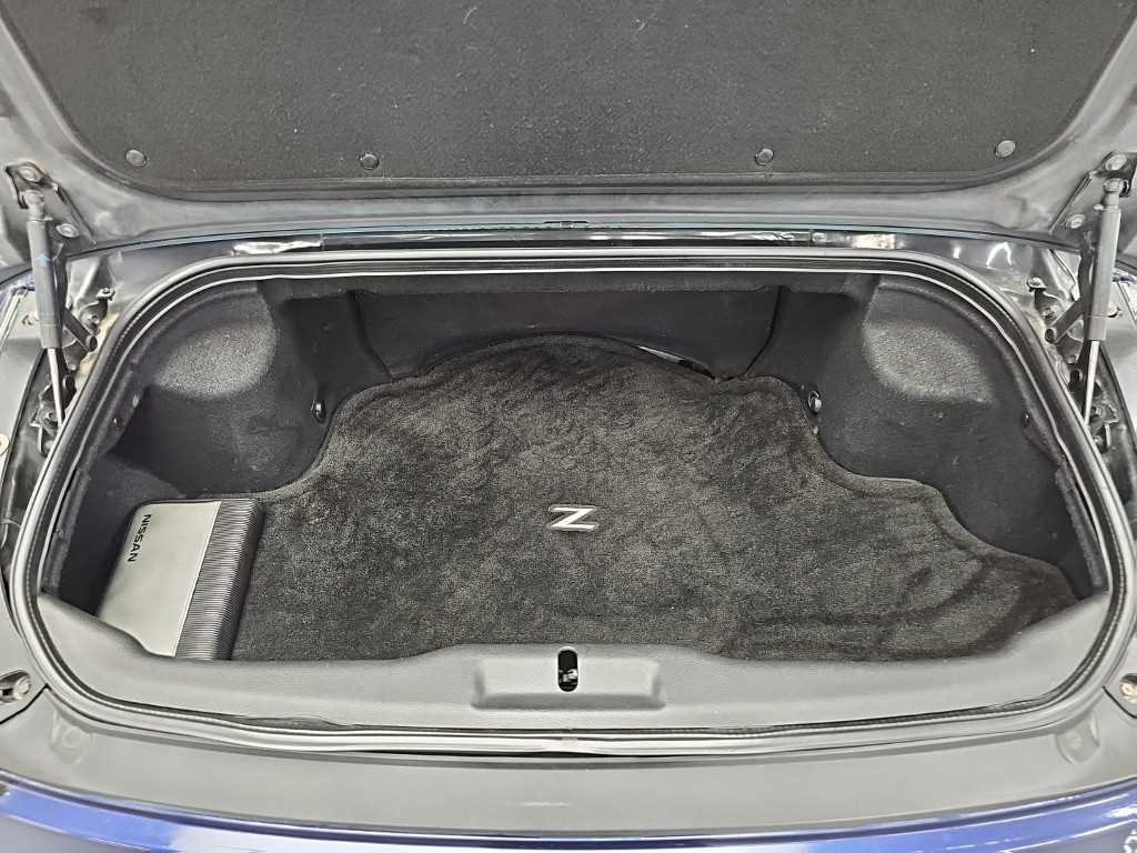 Nissan 350Z — photo 18