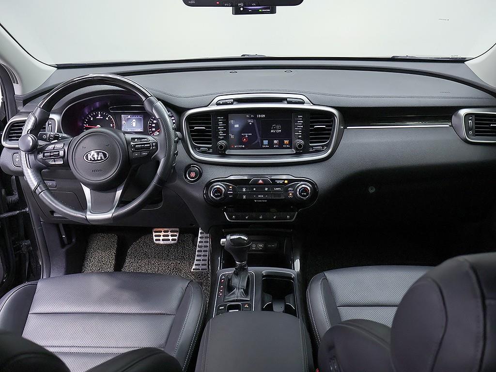 Kia Sorento — photo 05