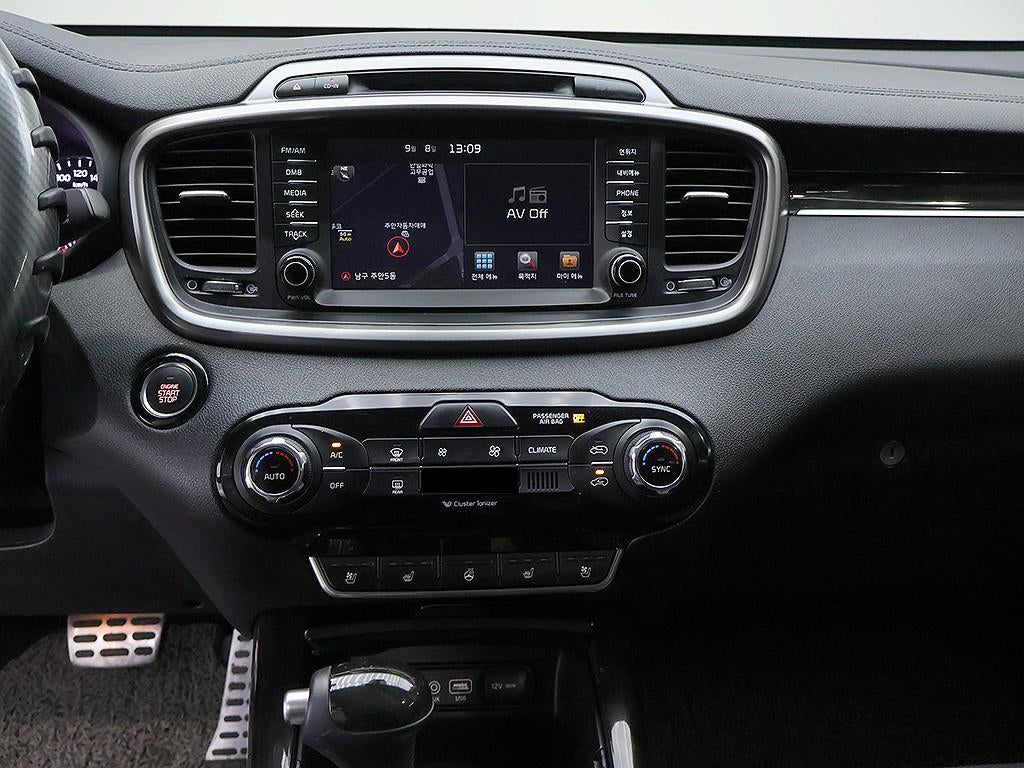 Kia Sorento — photo 09