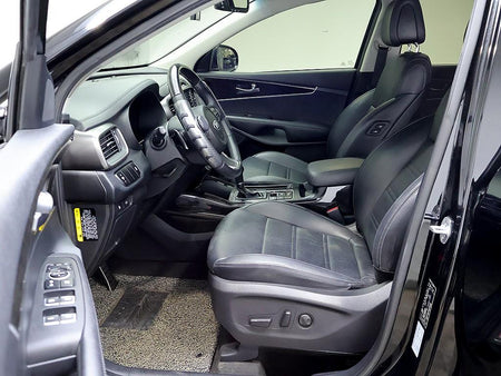 Kia Sorento — photo 11