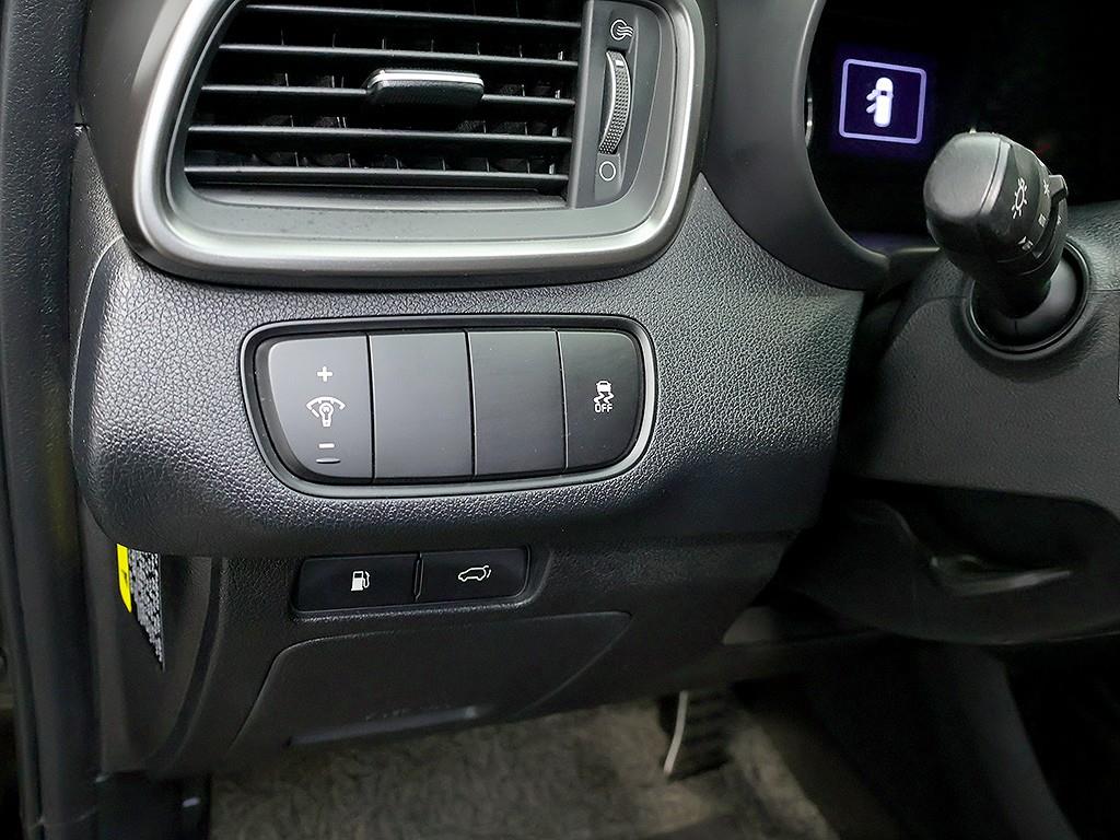 Kia Sorento — photo 14