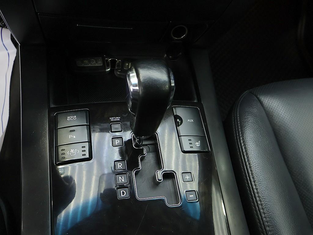 Kia Mohave — photo 10