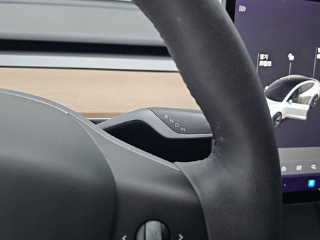 Tesla Model 3 — photo 08