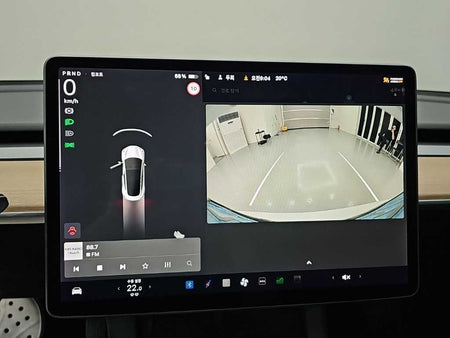 Tesla Model 3 — photo 15