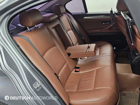 BMW 5-Series — photo 12