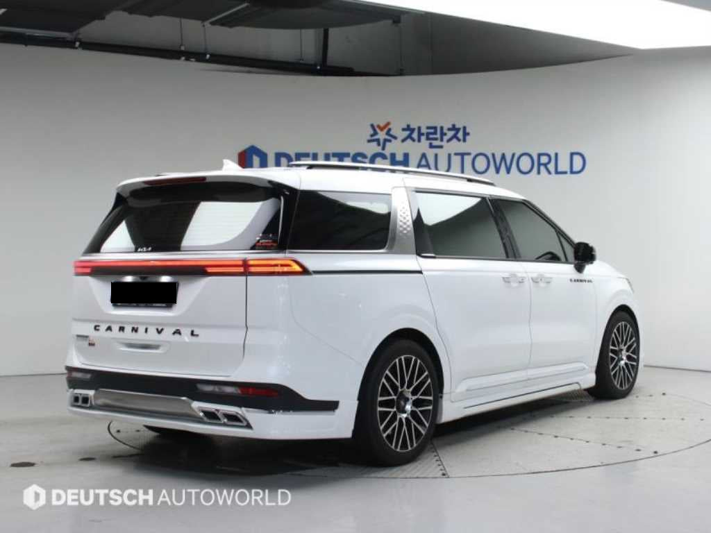 Kia Carnival — photo 02
