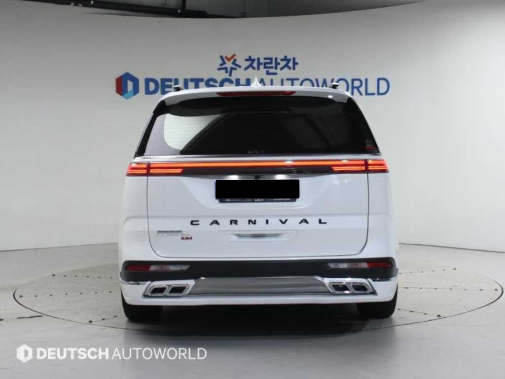 Kia Carnival — photo 04