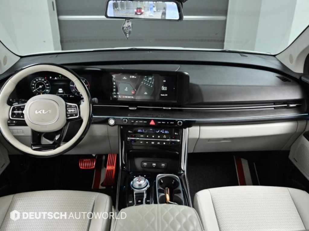 Kia Carnival — photo 07