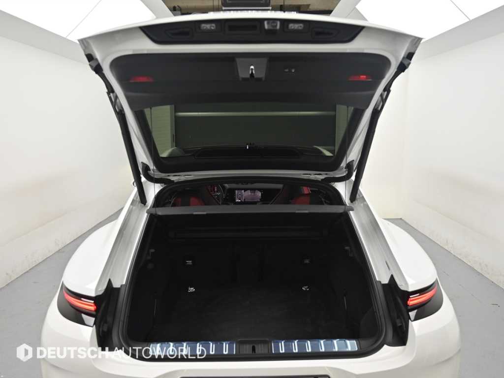 Porsche Panamera — photo 19