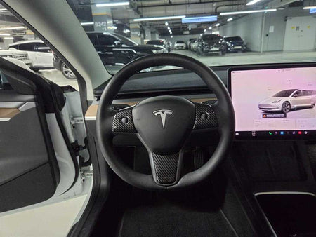 Tesla Model 3 — photo 11
