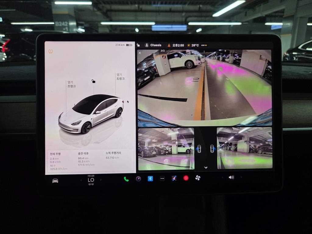 Tesla Model 3 — photo 18