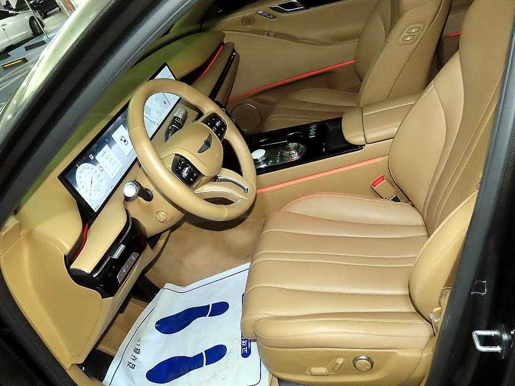 Genesis G80 — photo 06