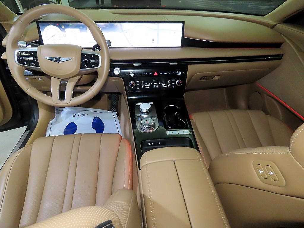 Genesis G80 — photo 10