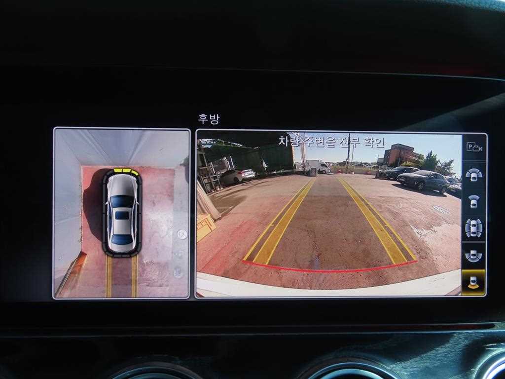 Mercedes-Benz E-Class — photo 19