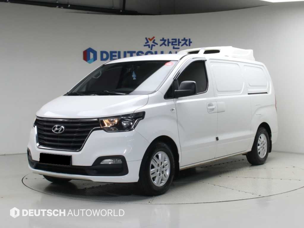 Hyundai Starex — photo 01
