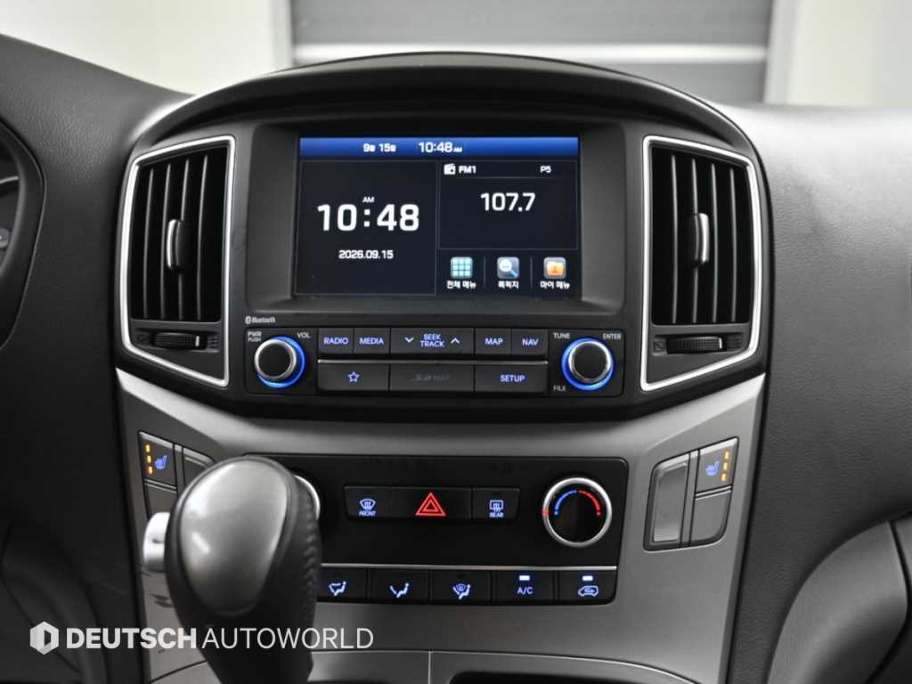 Hyundai Starex — photo 14