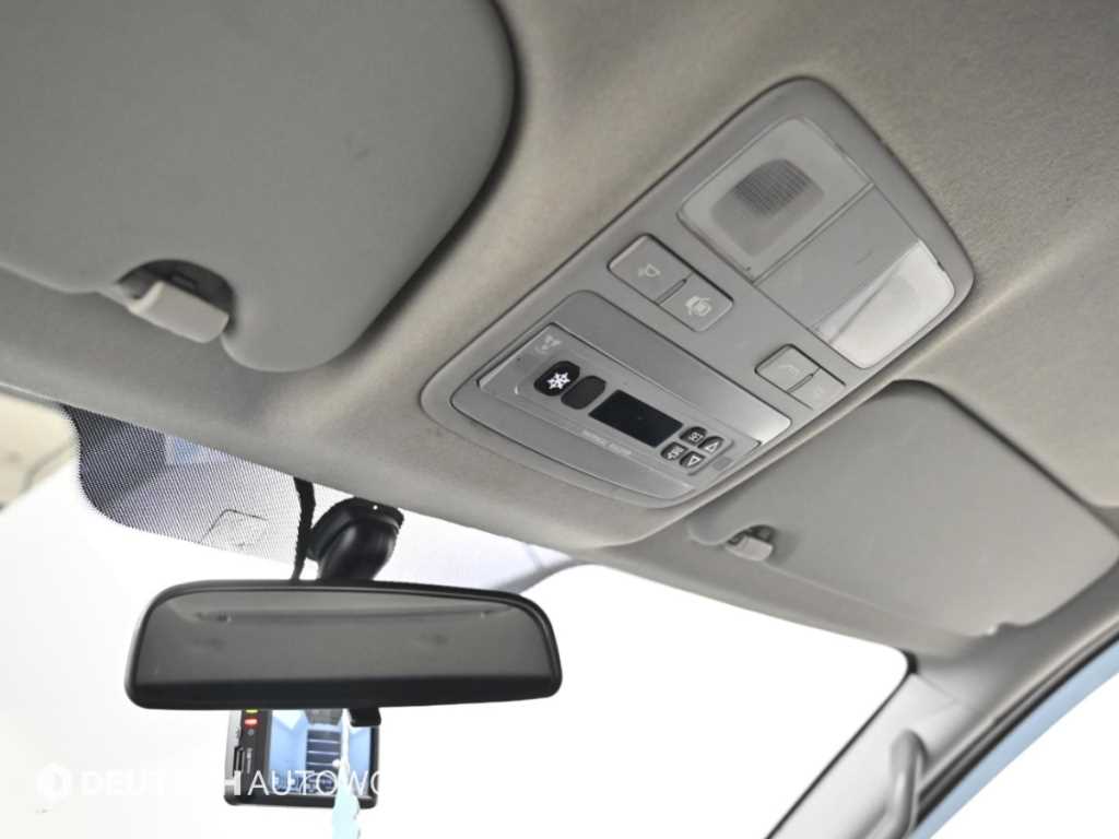 Hyundai Starex — photo 18