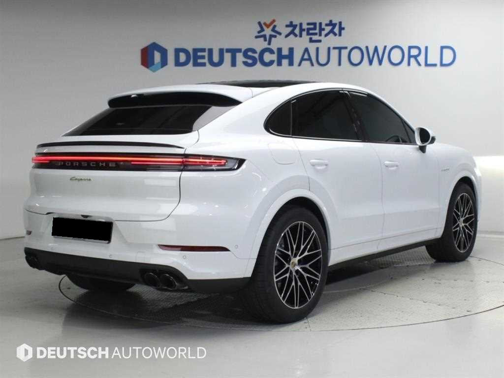 Porsche Cayenne — photo 02