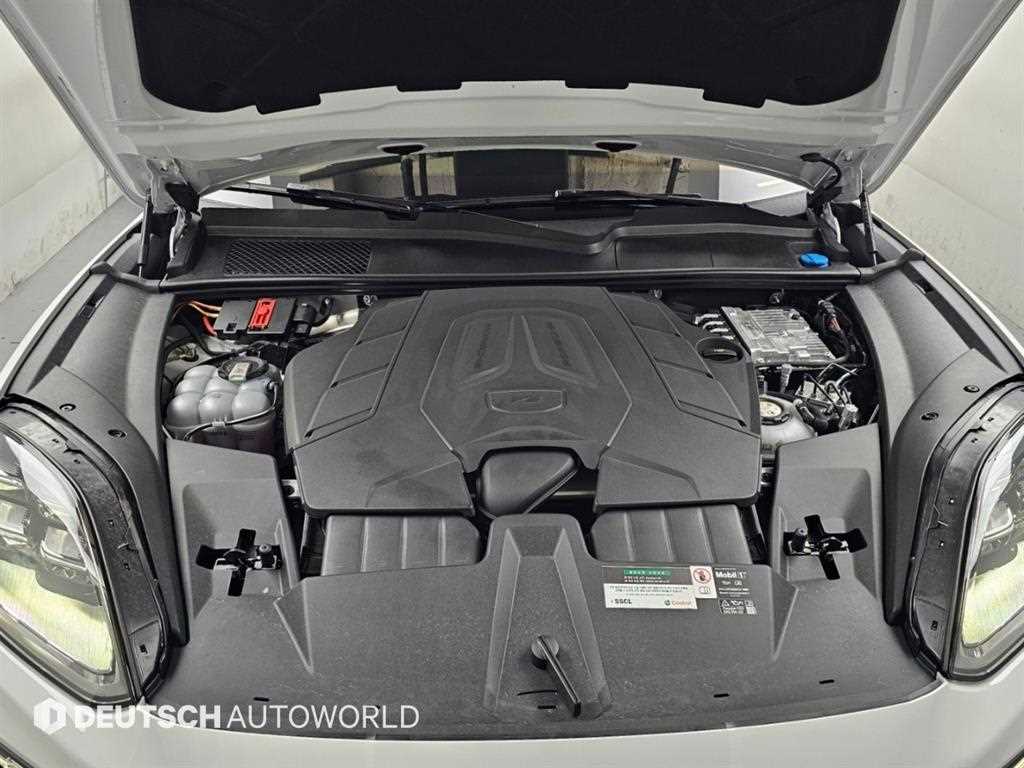 Porsche Cayenne — photo 06