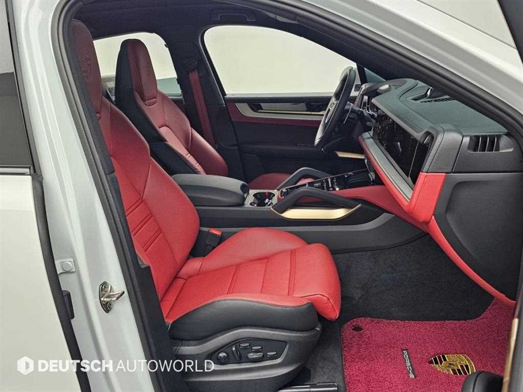 Porsche Cayenne — photo 10