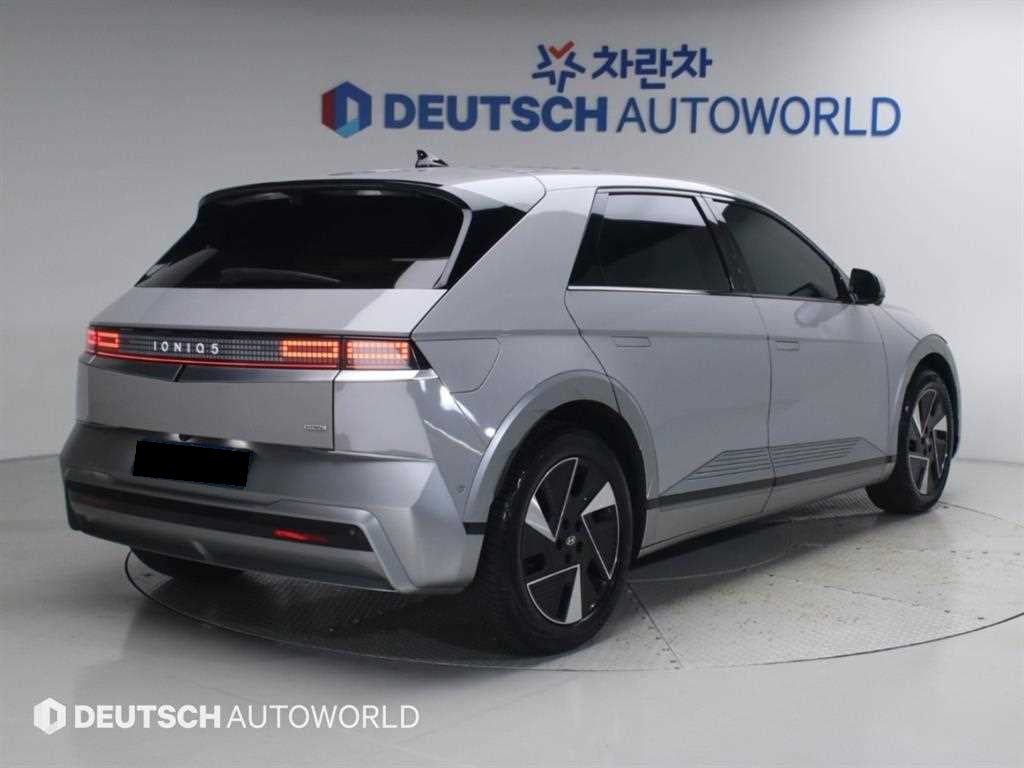 Hyundai Ioniq5 — photo 02