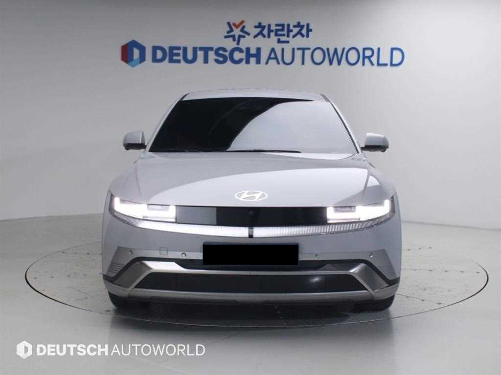 Hyundai Ioniq5 — photo 03