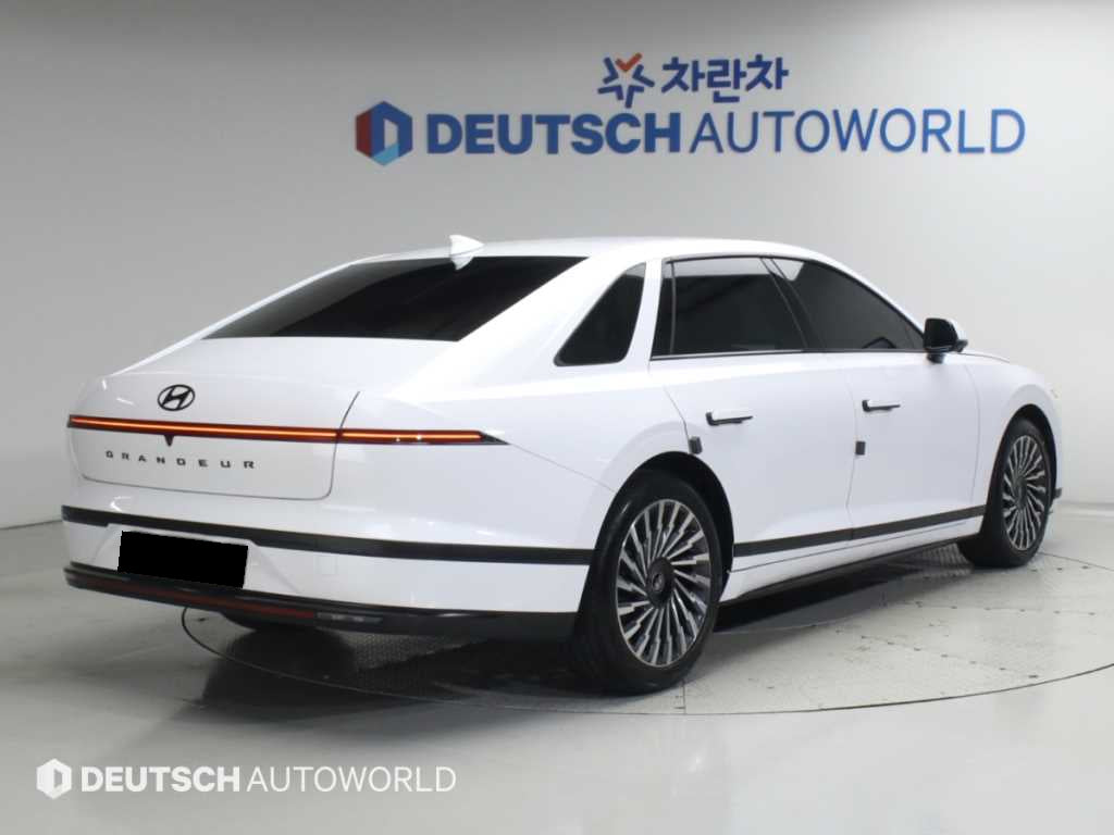 Hyundai Grandeur — photo 02