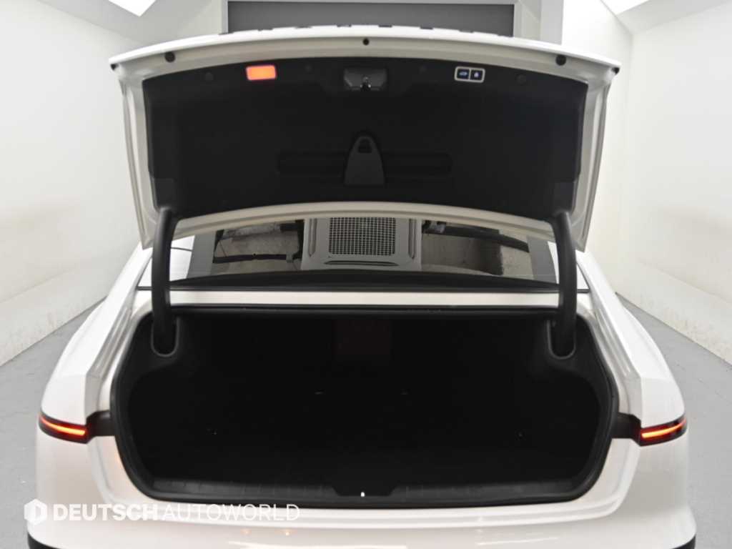 Hyundai Grandeur — photo 19