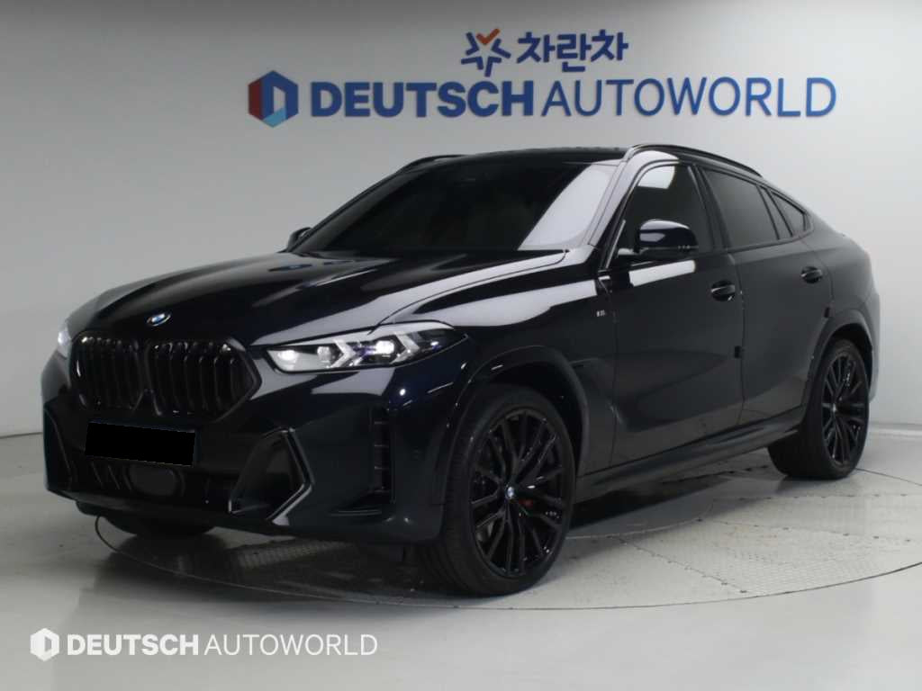 BMW X6 — photo 01