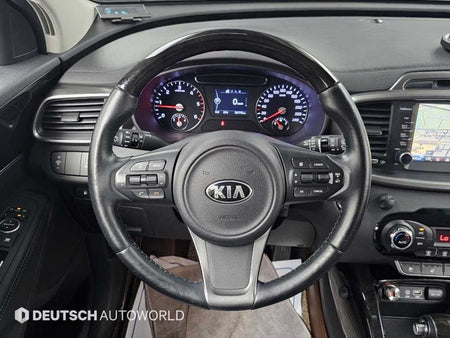 Kia Sorento — photo 13